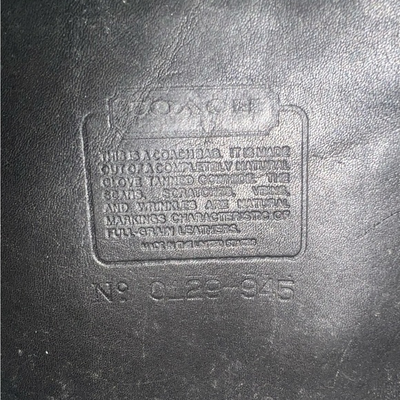 Vintage Coach 945 Black Glove Tanned Leather Cross Body Turn lock Flap Black - Picture 6 of 7